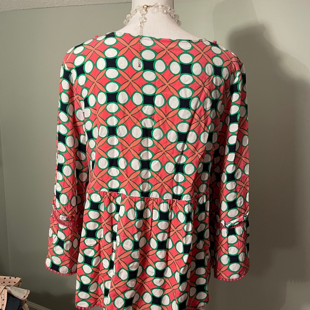 Spring time top - Picture 2 of 3